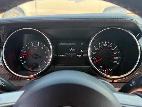 Used 2020 Ford Mustang Shelby GT350 w/ Technology Package RWD image 11