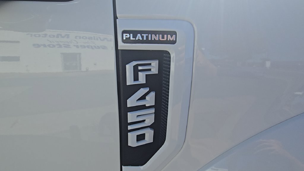 Used 2021 Ford F450 Platinum w/ FX4 Off-Road Package AWD/4WD image 43