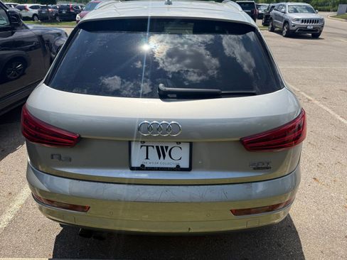 Used 2017 Audi Q3 2.0T Premium w/ Convenience Package AWD/4WD image 6