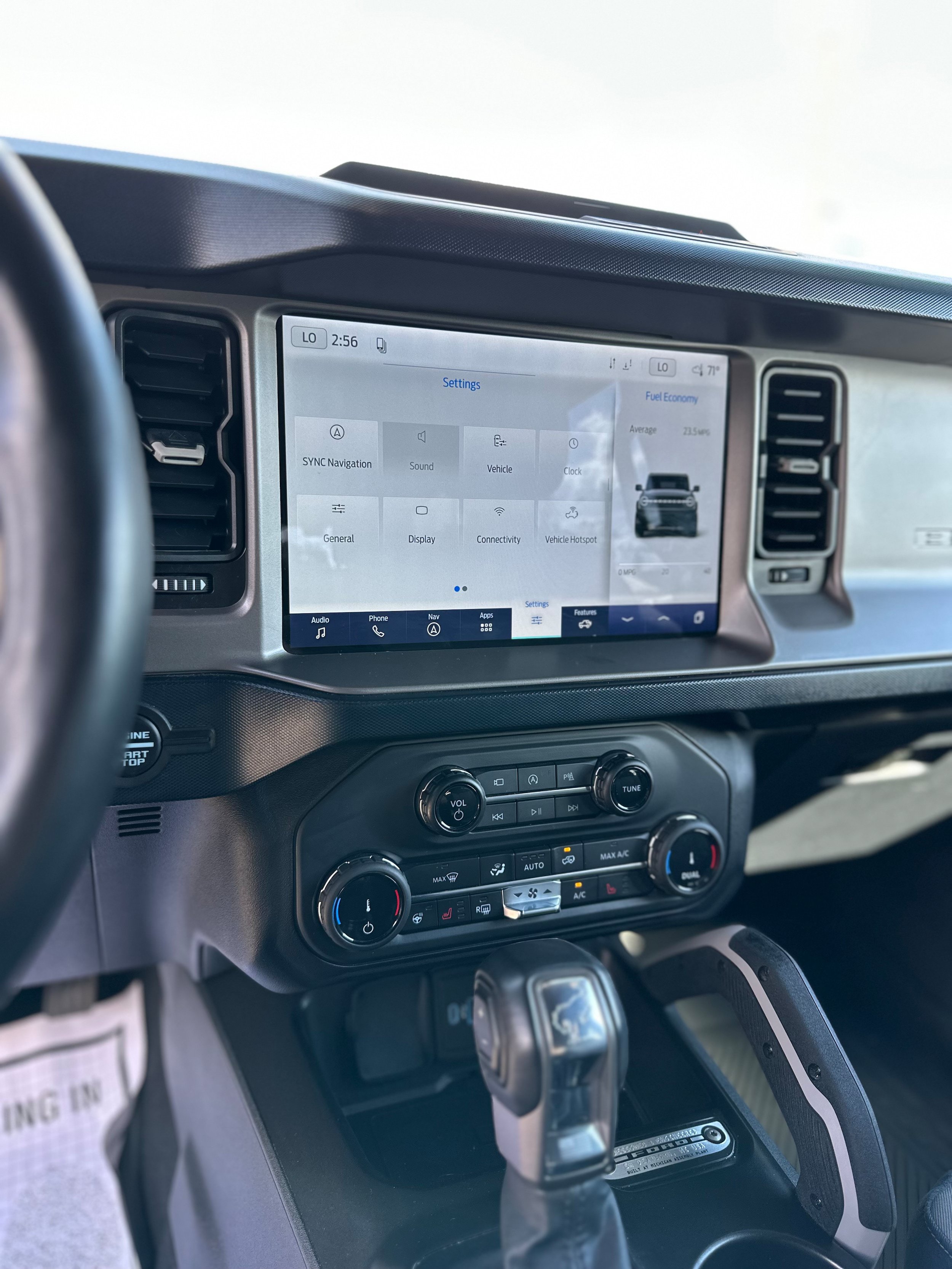 Used 2022 Ford Bronco Outer Banks AWD/4WD image 16