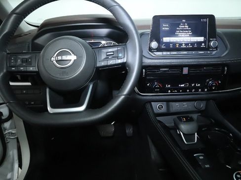Certified 2023 Nissan Rogue SL AWD/4WD image 30