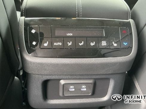 New 2026 INFINITI QX60 Luxe w/ Family Package image 29
