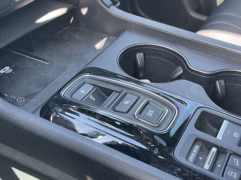 Used 2025 Honda Pilot TrailSport image 9