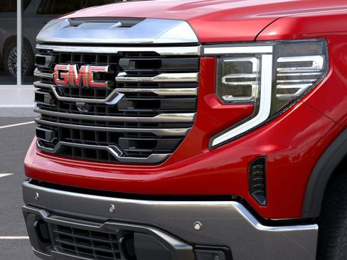 Used 2026 GMC Sierra 1500 SLT AWD/4WD image 13