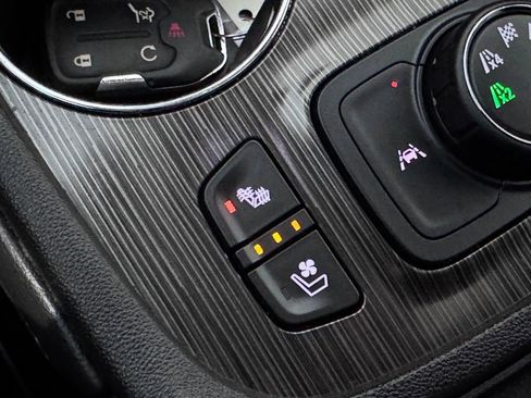 Certified 2023 GMC Acadia SLT w/ Elevation Edition image 26