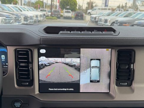 New 2025 Ford Bronco Badlands AWD/4WD image 24