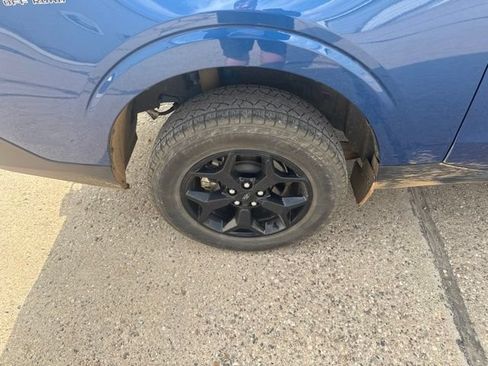 Used 2024 Ford Maverick Lariat w/ FX4 Off-Road Package AWD/4WD image 12