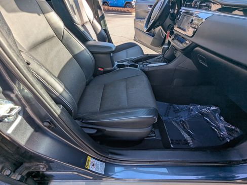 Used 2016 Toyota Corolla S image 13