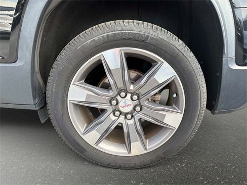 Used 2019 GMC Acadia SLT image 10