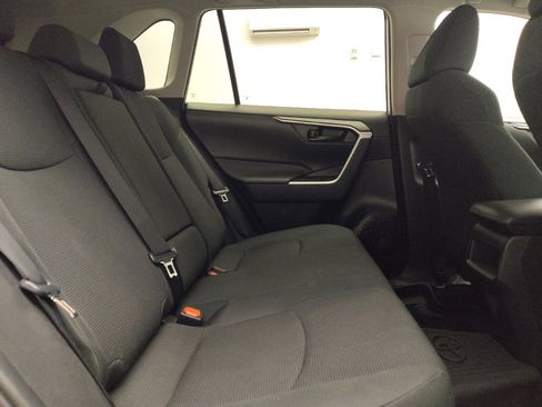 Used 2021 Toyota RAV4 LE FWD image 19