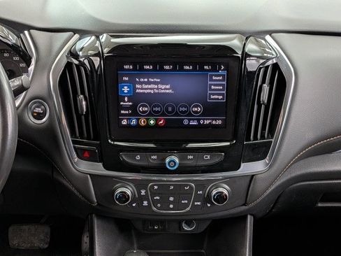 Used 2020 Chevrolet Traverse LT image 28