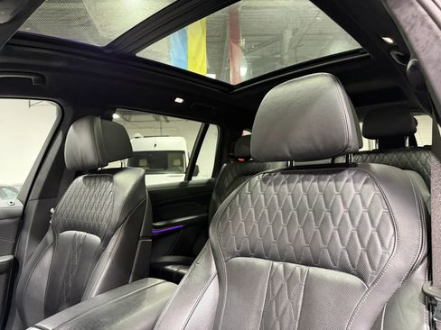 Used 2022 BMW X7 xDrive40i w/ M Sport Package image 4