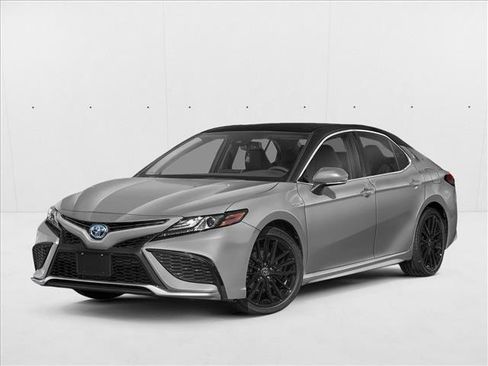 Used 2021 Toyota Camry XSE w/ Navigation Upgrade Package FWD image 1