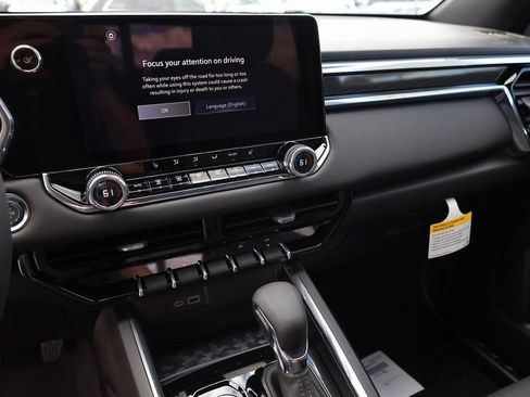 New 2026 GMC Canyon Elevation w/ Convenience Package image 15