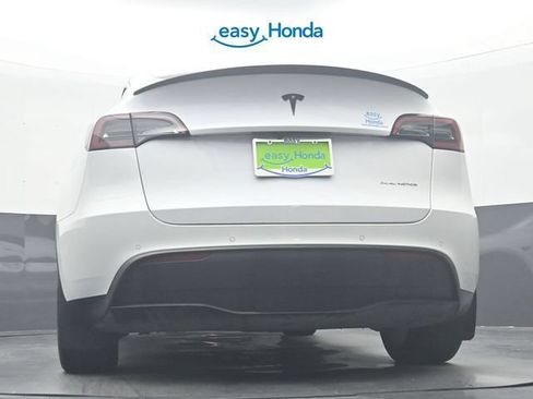 Used 2022 Tesla Model Y Long Range AWD/4WD image 30