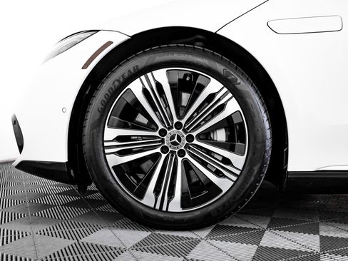 Certified 2023 Mercedes-Benz EQS 450+ Sedan image 4