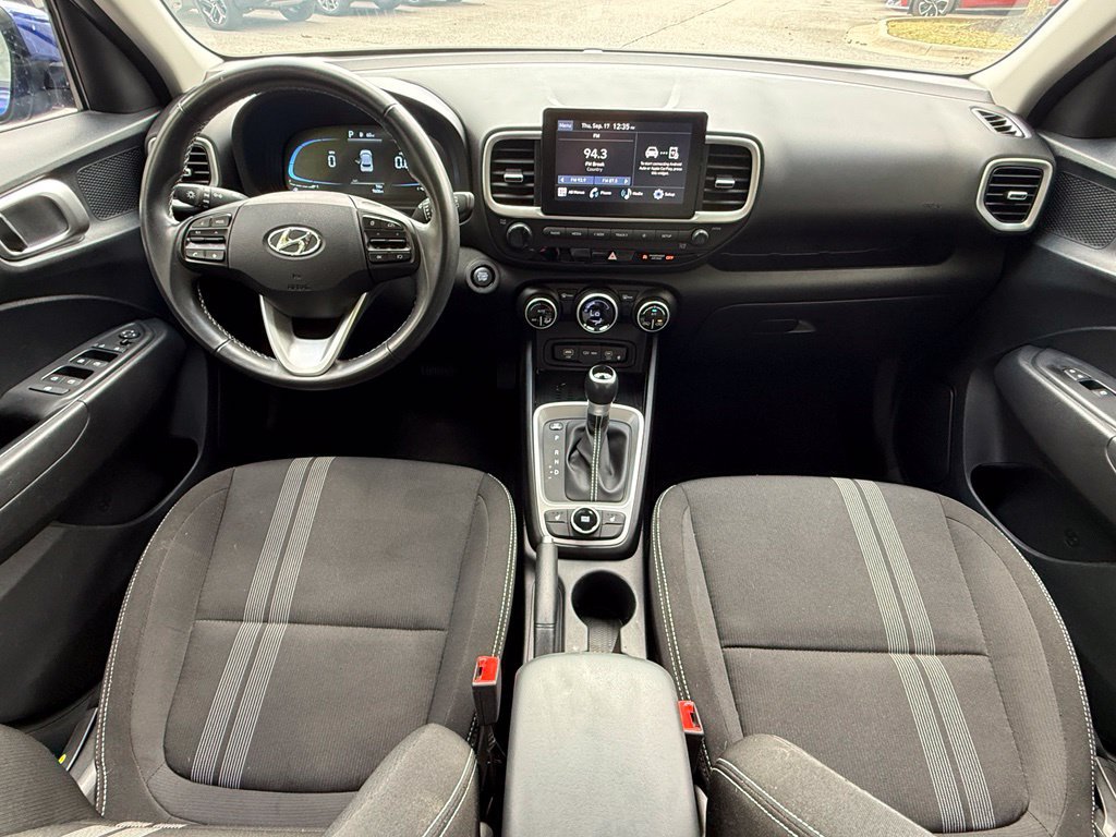 Certified 2026 Hyundai Venue SEL FWD image 28