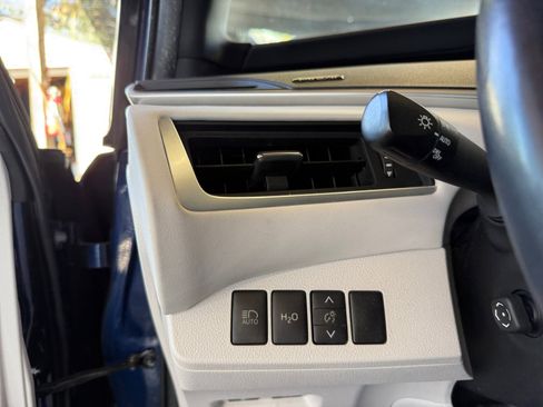 Used 2019 Toyota Mirai image 15