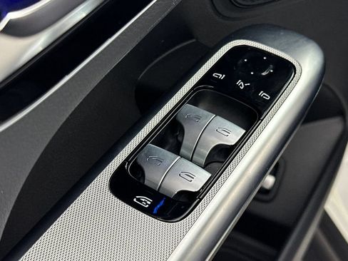 Certified 2026 Mercedes-Benz GLC 300 image 13