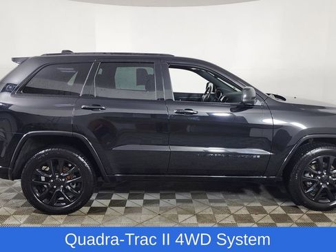 Used 2022 Jeep Grand Cherokee Laredo X image 9