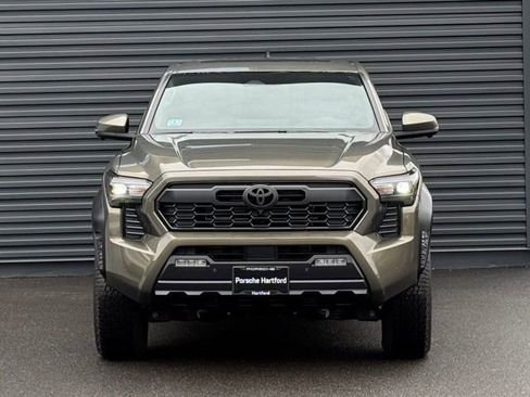 Used 2024 Toyota Tacoma TRD Off-Road w/ TRD Off Road Premium Package image 10