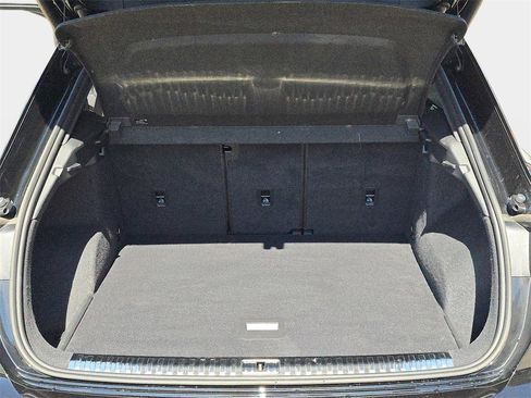 Certified 2021 Audi Q3 2.0T Premium Plus w/ Premium Plus Package image 12