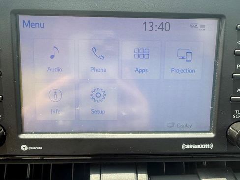 Used 2020 Toyota RAV4 XLE FWD image 11