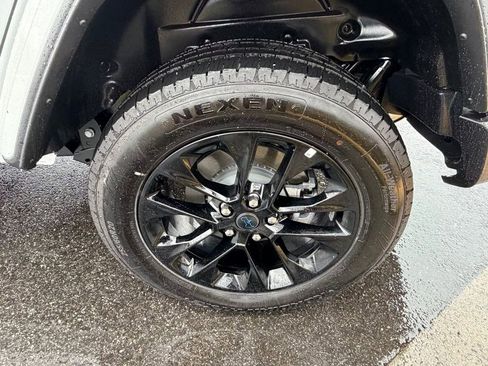 Certified 2025 Jeep Wrangler Sahara 4xe w/ Safety Group image 13