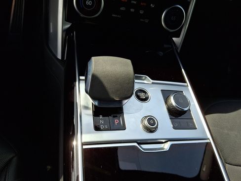 Used 2023 Land Rover Range Rover SE AWD/4WD image 13