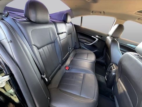 Used 2017 Buick Regal Premium w/ Driver Confidence Package #2 FWD image 18