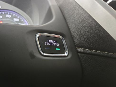 Used 2019 GMC Acadia SLE image 25