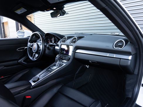 Certified 2019 Porsche 718 Cayman S image 30