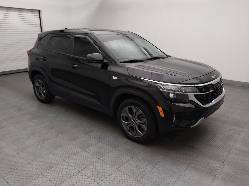 Used 2024 Kia Seltos LX AWD/4WD image 11