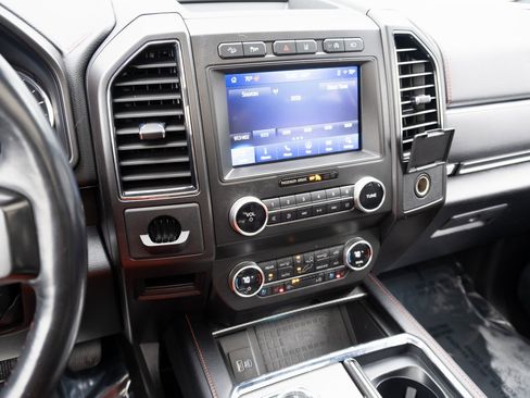 Used 2020 Ford Expedition Limited w/ Equipment Group 303A image 3