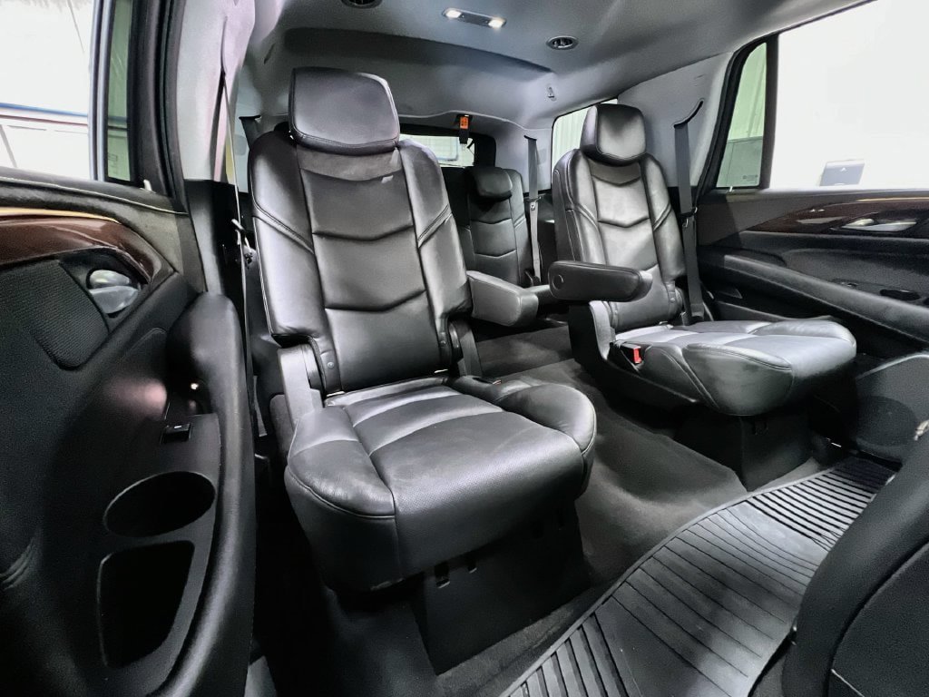 Used 2019 Cadillac Escalade Luxury RWD image 23