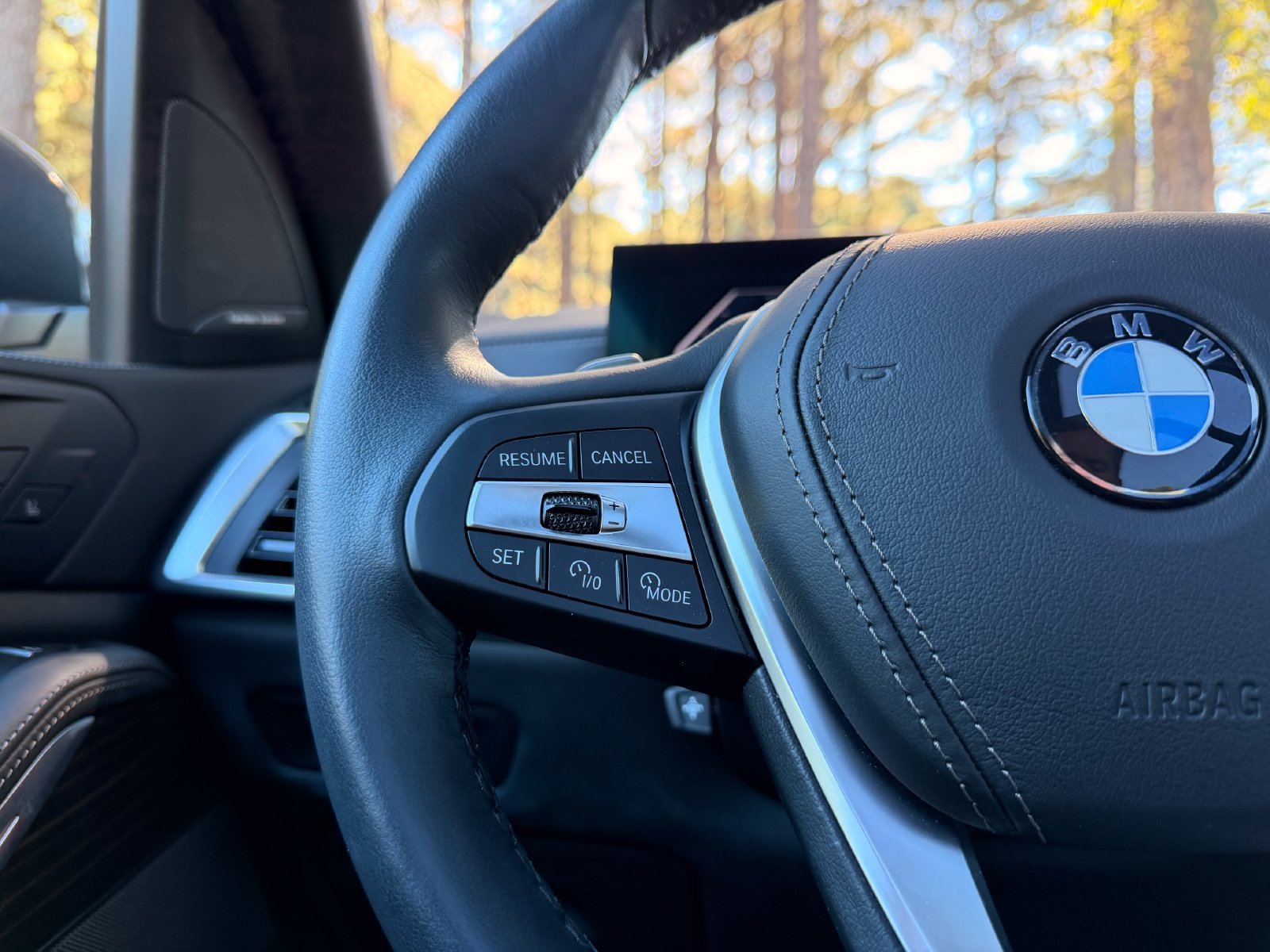 Used 2025 BMW X5 xDrive40i w/ Premium Package AWD/4WD image 23