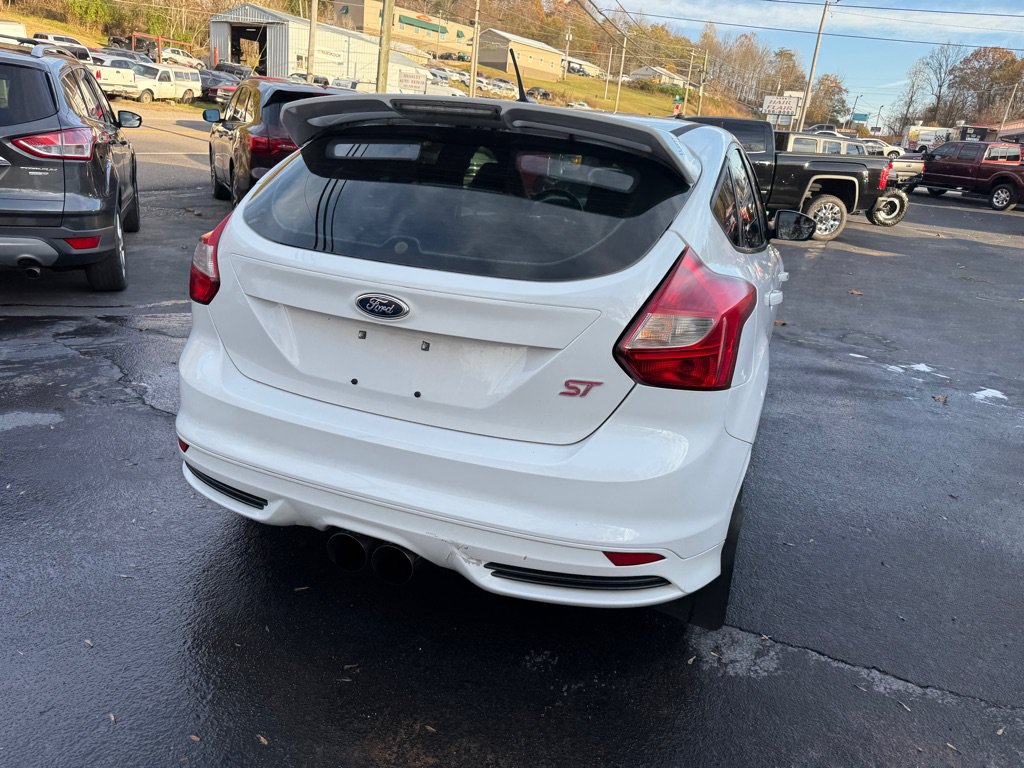 Used 2014 Ford Focus ST FWD image 11