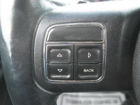 Used 2012 Jeep Grand Cherokee Laredo w/ Laredo E Group image 21