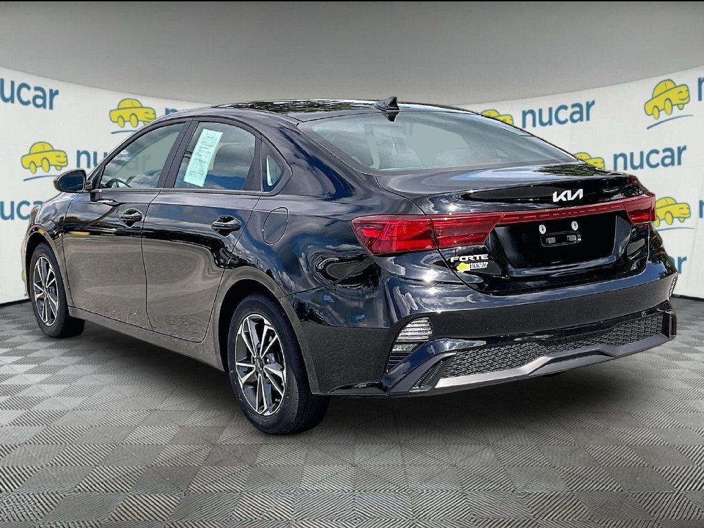 Certified 2024 Kia Forte LXS FWD image 4