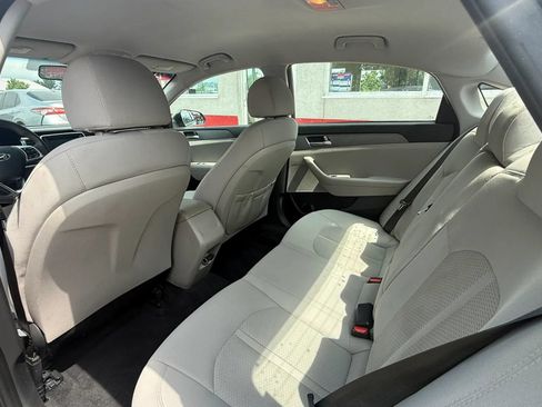 Used 2019 Hyundai Sonata SE FWD image 10