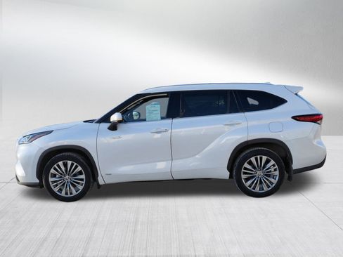Certified 2021 Toyota Highlander Platinum image 5