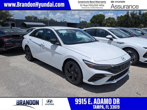 New 2026 Hyundai Elantra SE FWD image 1