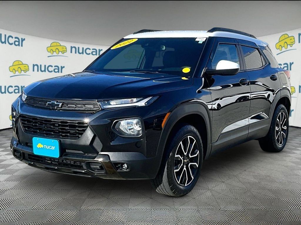 Used 2022 Chevrolet TrailBlazer ACTIV w/ Technology Package AWD/4WD image 3