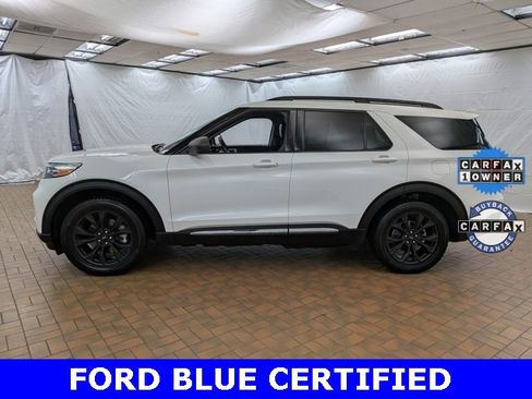 Certified 2020 Ford Explorer XLT w/ Equipment Group 202A image 4