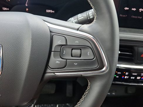 Certified 2025 Buick Encore GX Avenir w/ Avenir Technology Package FWD image 21