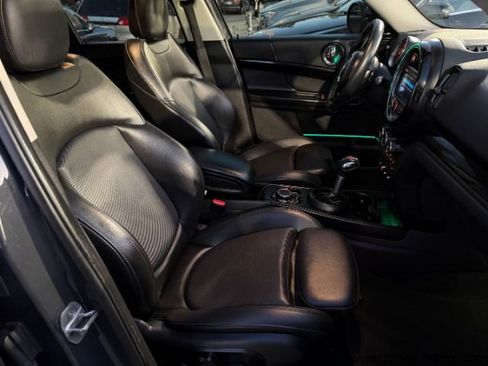 Used 2019 MINI Cooper Countryman S w/ Premium Package image 16