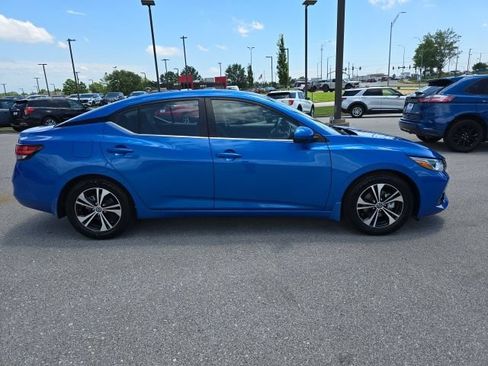 Used 2022 Nissan Sentra SV w/ Electronics Package FWD image 6