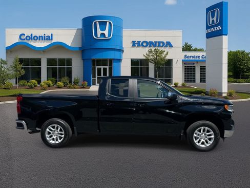 Used 2025 Chevrolet Silverado 1500 LT AWD/4WD image 8