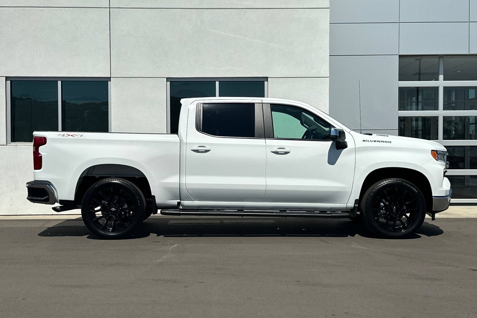 New 2026 Chevrolet Silverado 1500 LT AWD/4WD image 3
