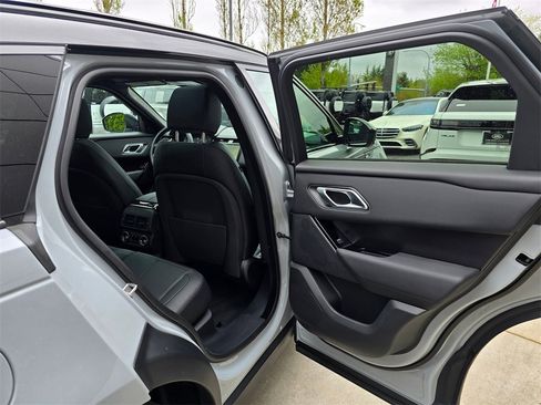 New 2026 Land Rover Range Rover Velar Dynamic SE image 29